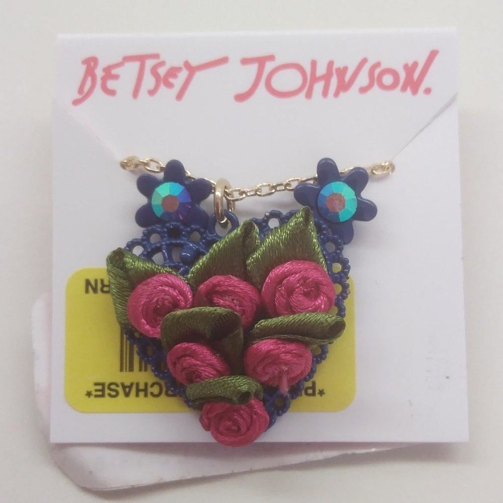 Betsey Johnson New Rosette Necklace and ER